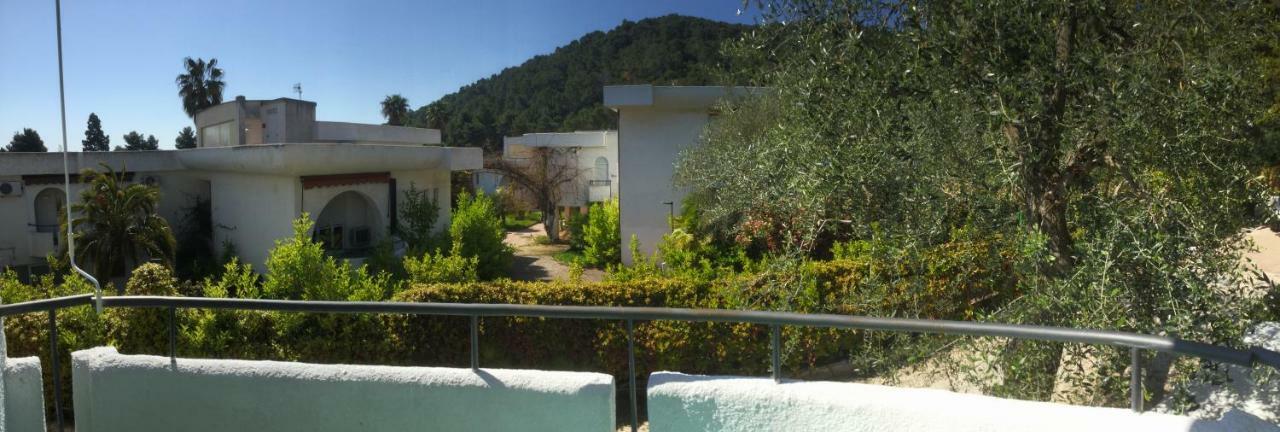 Residence I Faraglioni Mattinata Exterior photo