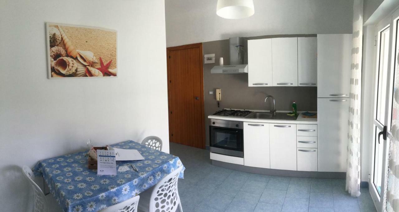 Residence I Faraglioni Mattinata Exterior photo